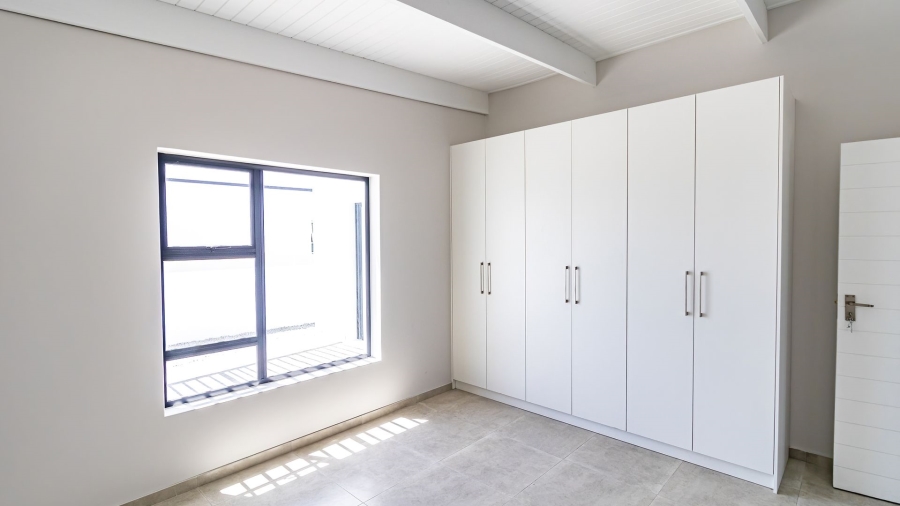 2 Bedroom Property for Sale in Britannia Beach Estate Western Cape